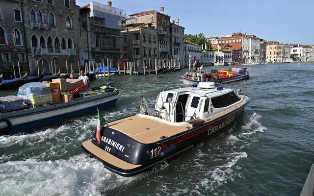 铁路12306不能添加乘客_疫情期间铁路出行乘客须知_k396脱困乘客:走铁路钻树林9小时